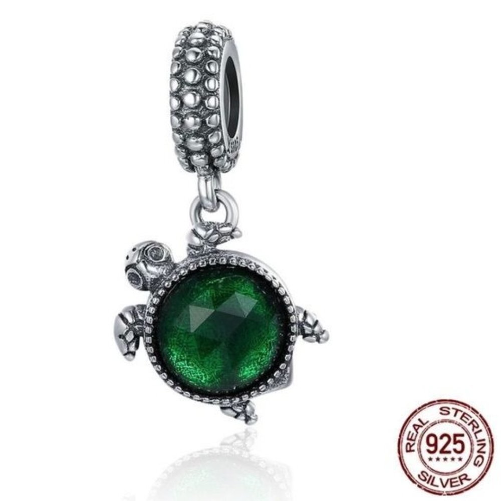 Boutique Loggerhead Charm 925 Sterling Silver Emerald Green Sea Turtle Charm
